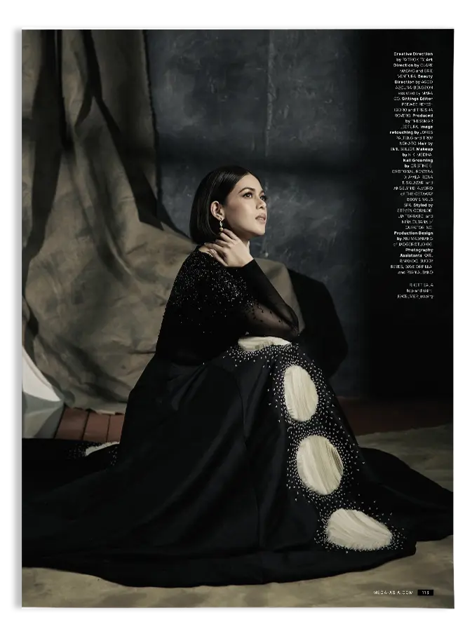 MEGA - Volume IV - Charo Santos-Concio